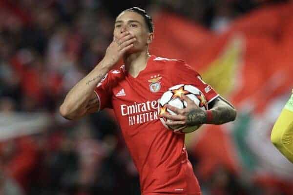 LISBON, PORTUGAL - APRIL 05: Darwin Nunez of S.L. Benfica celebrates after scoring their side's first goal during the UEFA Champions League Quarter Final Leg One match between SL Benfica and Liverpool FC at Estadio da Luz on April 05, 2022 in Lisbon, Portugal. (Photo by Carlos Rodrigues - UEFA)