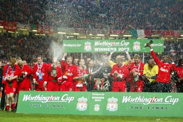 CARDIFF, WALES - Sunday, March 2, 2003: Liverpool celebrate beating Manchester United 2-0 to win the Worthington League Cup at the Millennium Stadium. (Pic by David Rawcliffe/Propaganda)