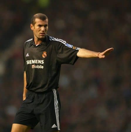 MANCHESTER, ENGLAND - Wednesday, April 23, 2003: Real Madrid's Zinedine Zidane in action against Manchester United during the UEFA Champions League Quarter Final 2nd Leg match at Old Trafford. (Pic by David Rawcliffe/Propaganda)