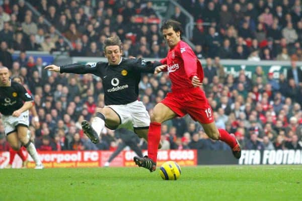 LIVERPOOL, ENGLAND - SATURDAY JANUARY 15th 2005: Liverpool's Fernando Morientes and Manchester United's Gabriel Heinze during the Premiership match at Anfield. (Pic by David Rawcliffe/Propaganda)