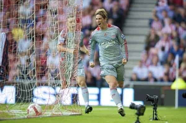 SUNDERLAND, ENGLAND - Saturday, August 16, 2008: Liverpool's Fernando Torres celebrates scoring the match-winning goal against Sunderland during the opening Premiership match of the season at the Stadium of Light. (Photo by David Rawcliffe/Propaganda)