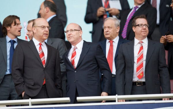 LONDON, ENGLAND - Tuesday, May 5, 2009: Manchester United's owners Avram (L), JJoel Glazer (C) and Bryan Glazer (R) during the UEFA Champions League Semi-Final 2nd Leg match at the Emirates Stadium. (Photo by David Rawcliffe/Propaganda)