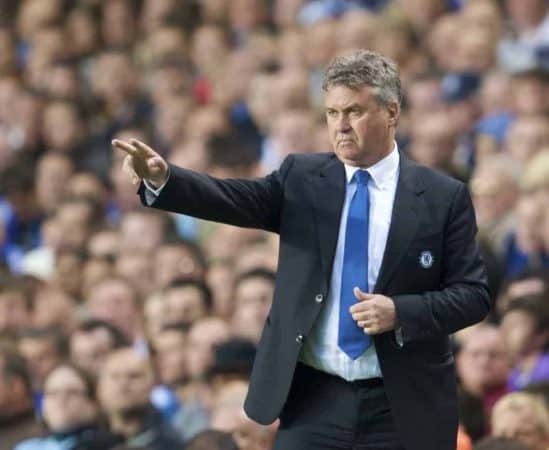 LONDON, ENGLAND - Wednesday, May 6, 2009: Chelsea's manager Guus Hiddink during the UEFA Champions League Semi-Final 2nd Leg match against Barcelona at Stamford Bridge. (Photo by David Rawcliffe/Propaganda)
