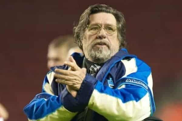 LIVERPOOL, ENGLAND - Thursday, May 14, 2009: All Stars' manager Ricky Tomlinson during the Hillsborough Memorial Charity Game at Anfield. (Photo by David Rawcliffe/Propaganda)