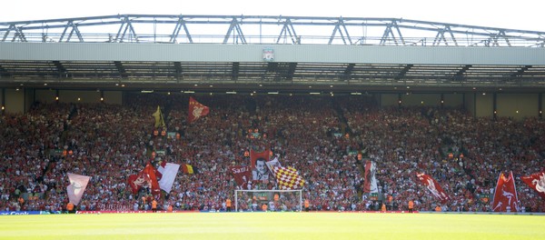 LIVERPOOL, ENGLAND - Sunday, May 24, 2009: Liverpool supporters on the Spion Kop before the Premiership match against Tottenham Hotspur at Anfield. (Photo by: David Tickle/Propaganda)