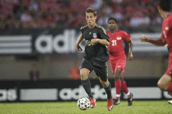 SINGAPORE, SINGAPORE - Sunday, July 26, 2009: Liverpool's Krisztian Nemeth in action against Singapore during a preseason friendly at the Singapore National Stadium. (Pic by David Rawcliffe/Propaganda)