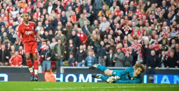 LIVERPOOL, ENGLAND - Sunday, October 25, 2009: Liverpool's David Ngog slots the ball past Manchester United's goalkeeper Edwin van der Sar to score the second goal during the Premiership match at Anfield. (Photo by David Rawcliffe/Propaganda)