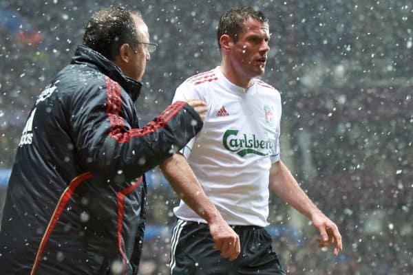 BIRMINGHAM, ENGLAND - Tuesday, December 29, 2009: Liverpool's manager Rafael Benitez and Jamie Carragher during the Premiership match against Aston Villa at Villa Park. (Photo by: David Rawcliffe/Propaganda)