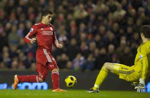 LIVERPOOL, ENGLAND - Wednesday, February 2, 2011: Liverpool Luis Alberto Suarez Diaz scores the second goal against Stoke City, his first for the club on his debut, during the Premiership match at Anfield. (Photo by David Rawcliffe/Propaganda)