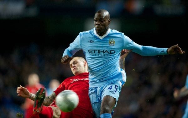 MANCHESTER, ENGLAND - Wednesday, January 11, 2012: Liverpool's Martin Skrtel in action against Manchester City's Mario Balotelli during the Football League Cup Semi-Final 1st Leg at the City of Manchester Stadium. (Pic by David Rawcliffe/Propaganda)