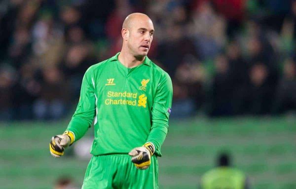 06.12.2012, Stadio Friuli, Udine, ITA, UEFA EL, Udinese Calcio vs FC Liverpool, Gruppe A, im Bild Pepe Reina (# 25, Liverpool FC) // during the UEFA Europa League group A match between Udinese Calcio and Liverpool FC at the Stadio Friuli, Udinese, Italy on 2012/12/06. EXPA Pictures © 2012, PhotoCredit: EXPA/ Juergen Feichter