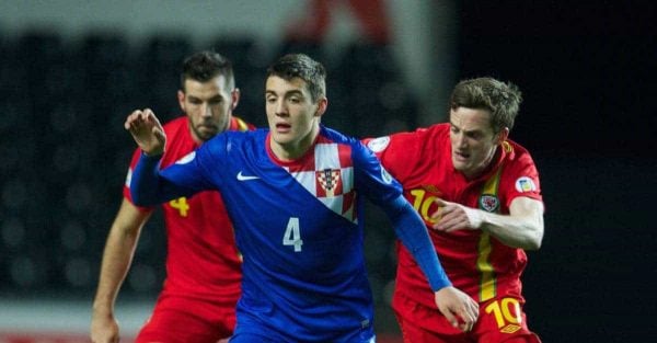 SWANSEA, WALES - Tuesday, March 26, 2013: Croatia's Mateo Kovacic in action against Wales during the 2014 FIFA World Cup Brazil Qualifying Group A match at the Liberty Stadium. (Pic by David Rawcliffe/Propaganda)