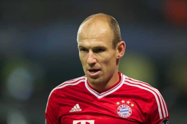 MANCHESTER, ENGLAND - Wednesday, October 2, 2013: Bayern Munich's Arjen Robben in action against Manchester City during the UEFA Champions League Group D match at the City of Manchester Stadium. (Pic by David Rawcliffe/Propaganda)