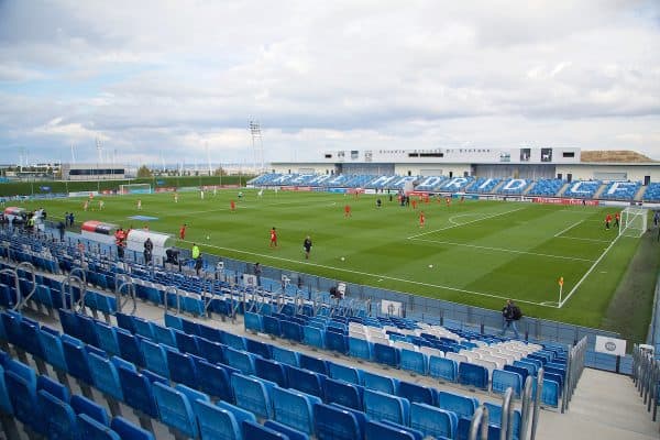 MADRID, SPAIN - Tuesday, November 4, 2014: Liverpool prepare to take on Real Madrid CF during the UEFA Youth League Group B match at Ciudad Real Madrid. (Pic by David Rawcliffe/Propaganda)