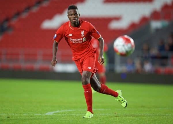 ST HELENS, ENGLAND - Monday, September 28, 2015: Liverpool's Madger Gomes in action against Leicester City during the Under 21 FA Premier League match at Langtree Park. (Pic by David Rawcliffe/Propaganda)