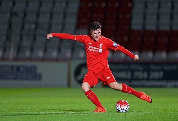 STEVENAGE, ENGLAND - Friday, October 23, 2015: Liverpool's Alex O'Hanlon in action against Tottenham Hotspur during the Under 21 FA Premier League match at the Lamex Stadium. (Pic by David Rawcliffe/Propaganda)