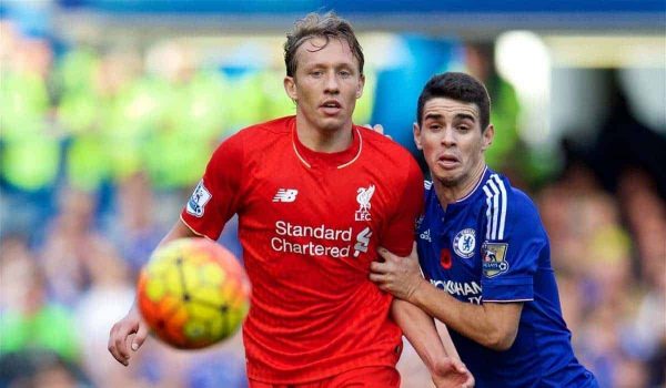 LONDON, ENGLAND - Saturday, October 31, 2015: Liverpool's Lucas Leiva in action against Chelsea's Oscar dos Santos Emboaba Junior during the Premier League match at Stamford Bridge. (Pic by David Rawcliffe/Propaganda)