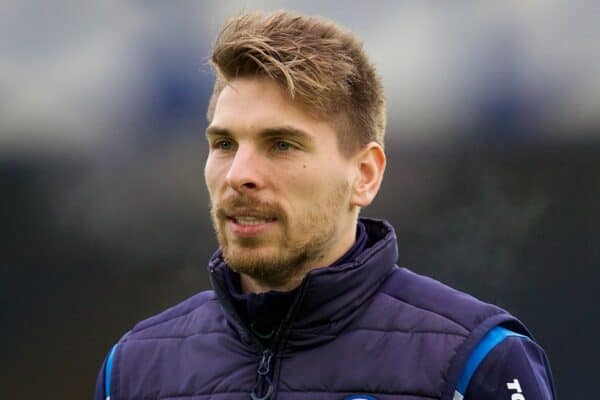 LIVERPOOL, ENGLAND - Saturday, January 7, 2017: Leicester City's goalkeeper Ron-Robert Zieler inspects the pitch before the FA Cup 3rd Round match against Everton at Goodison Park. (Pic by David Rawcliffe/Propaganda)