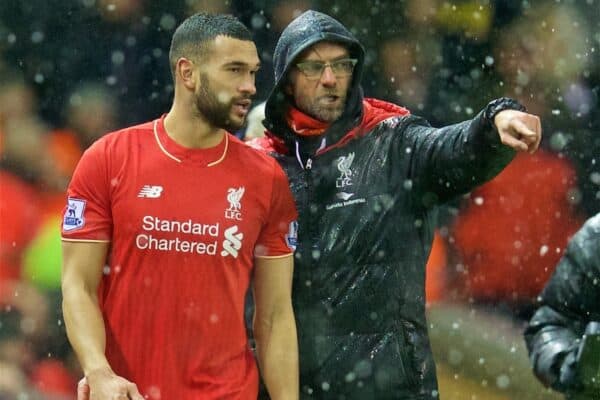 LIVERPOOL, ENGLAND - Wednesday, January 13, 2016: Liverpool's manager Jürgen Klopp prepares to bring on substitute Steven Caulker against Arsenal during the Premier League match at Anfield. (Pic by David Rawcliffe/Propaganda)