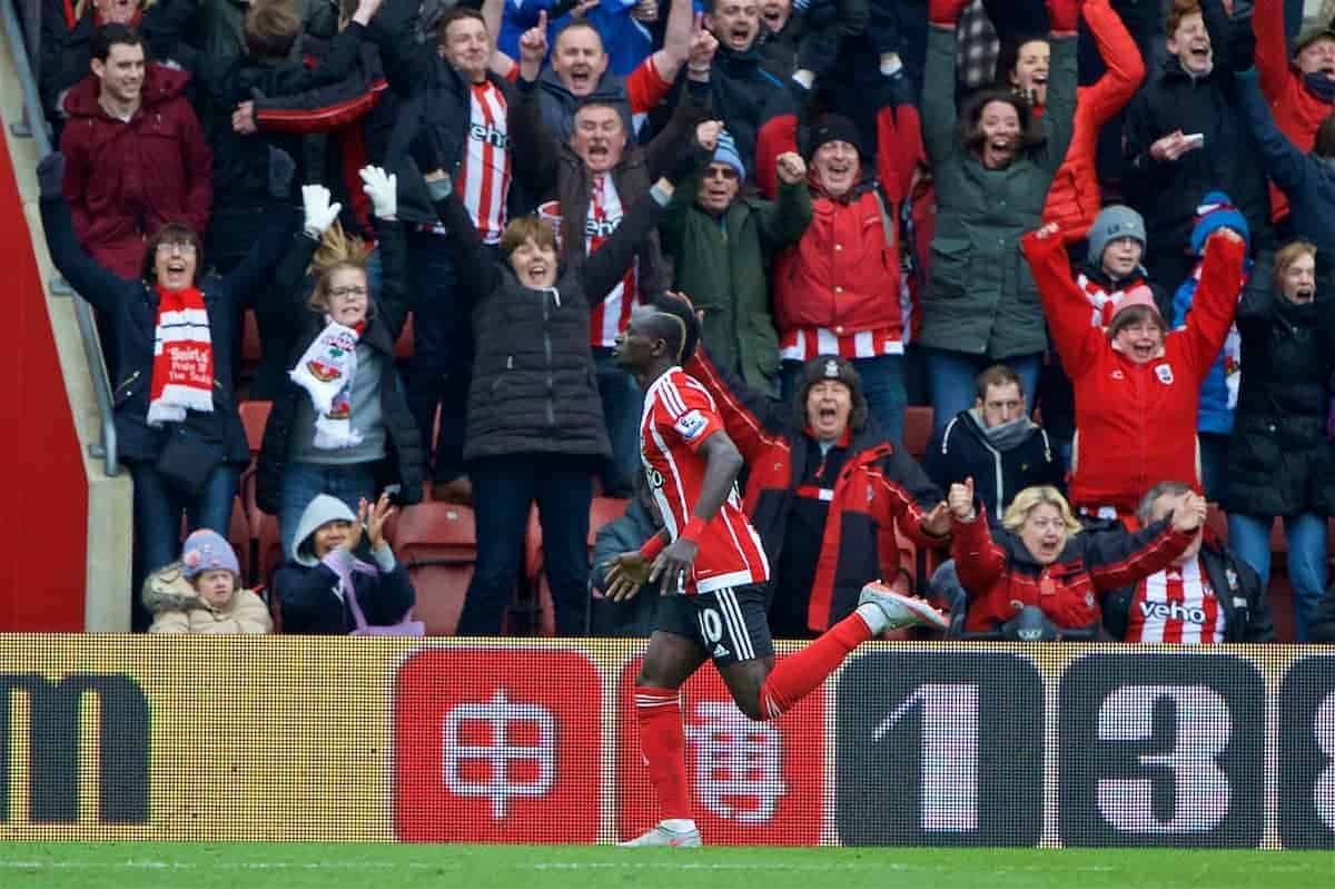 SOUTHAMPTON, ENGLAND - Sunday, March 20, 2016: Southampton's Sadio Mane celebrates scoring his side's winning third goal against Liverpool during the FA Premier League match at St Mary's Stadium. (Pic by David Rawcliffe/Propaganda)