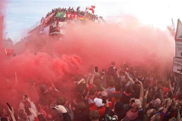 LIVERPOOL, ENGLAND - Thursday, May 5, 2016: Liverpool supporters welcome the Villarreal CF team coach to the stadium with smoke bombs before the UEFA Europa League Semi-Final 2nd Leg match against Villarreal CF at Anfield. (Pic by David Rawcliffe/Propaganda)