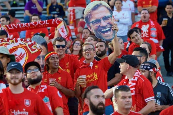 PASADENA, USA - Wednesday, July 27, 2016: Liverpool supporters with a giant manager Jürgen Klopp mask before the International Champions Cup 2016 game against Chelsea on day seven of the club's USA Pre-season Tour at the Rose Bowl. (Pic by David Rawcliffe/Propaganda)