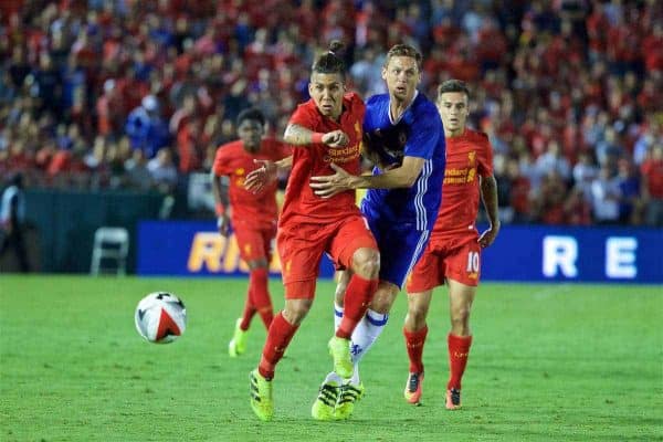 PASADENA, USA - Wednesday, July 27, 2016: Liverpool's Roberto Firmino in action against Chelsea during the International Champions Cup 2016 game on day seven of the club's USA Pre-season Tour at the Rose Bowl. (Pic by David Rawcliffe/Propaganda)