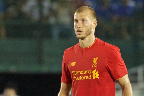 PASADENA, USA - Wednesday, July 27, 2016: Liverpool's Ragnar Klavan in action against Chelsea during the International Champions Cup 2016 game on day seven of the club's USA Pre-season Tour at the Rose Bowl. (Pic by David Rawcliffe/Propaganda)