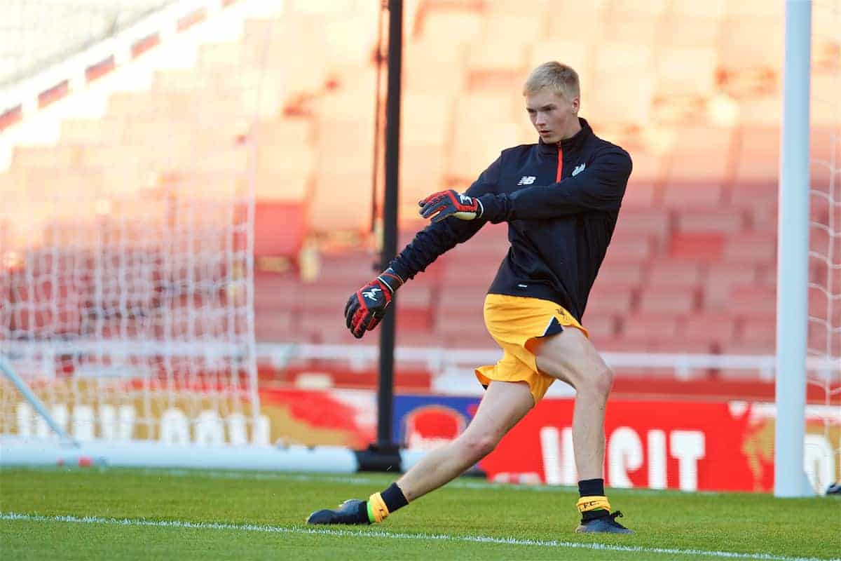 LONDON, ENGLAND - Friday, August 26, 2016: Liverpool's goalkeeper Caoimhin Kelleher warms-up before the FA Premier League 2 Under-23 match against Arsenal at the Emirates Stadium. (Pic by David Rawcliffe/Propaganda)