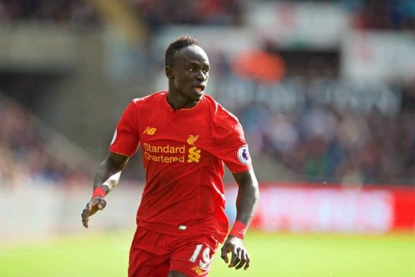 LIVERPOOL, ENGLAND - Saturday, October 1, 2016: Liverpool's Sadio Mane in action against Swansea City during the FA Premier League match at the Liberty Stadium. (Pic by David Rawcliffe/Propaganda)