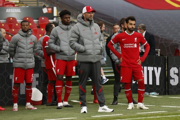 LONDON, ENGLAND - Saturday, August 29, 2020: Liverpool’s manager Jürgen Klopp (C) and Mohamed Salah look dejected as their side lose 5-4 in a penalty shoot-out following a 1-1 draw during the FA Community Shield match between FA Premier League Champions Liverpool FC and FA Cup Winners Arsenal FC. The game was played behind closed doors. Arsenal won 5-4 on penalties. (Credit: Eddie Keogh/The FA)