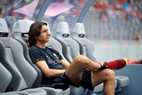 BERLIN, ALLEMAGNE - Samedi 29 juillet 2017 : 29 juillet 2017 : le manager adjoint de Liverpool Zeljko Buvac avant un match amical de pré-saison célébrant les 125 ans de football pour Liverpool et Hertha BSC Berlin au Stade Olympique.  (Photo de David Rawcliffe/Propagande)