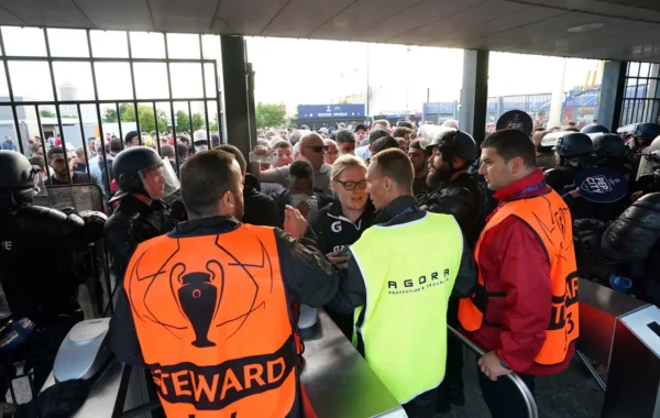 2.67216852Stewards check fans tickets at turnstiles during the UEFA Champions League Final at the Stade de France, Paris. Picture date: Saturday May 28, 2022.
