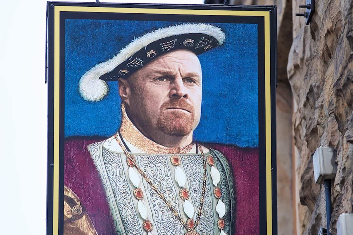 BURNLEY, ENGLAND - Thursday, August 16, 2018: A portrait of Burnley's manager Sean Dyche at The Royal Dyche pub near Burnley's stadium before the UEFA Europa League Third Qualifying Round 2nd Leg match between Burnley FC and ?stanbul Ba?ak?ehir at Turf Moor. (Pic by David Rawcliffe/Propaganda)