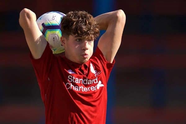 LONDON, ENGLAND - Saturday, September 29, 2018: Liverpool's Neco Williams takes a throw-in during the Under-23 FA Premier League 2 Division 1 match between Chelsea FC and Liverpool FC at The Recreation Ground. (Pic by David Rawcliffe/Propaganda)