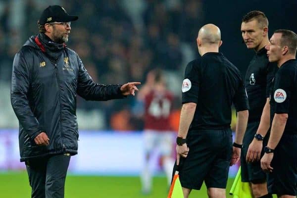 LONDON, ENGLAND - Monday, February 4, 2019: Liverpool's manager J¸rgen Klopp speaks with referee Kevin Friend after the FA Premier League match between West Ham United FC and Liverpool FC at the London Stadium. (Pic by David Rawcliffe/Propaganda)