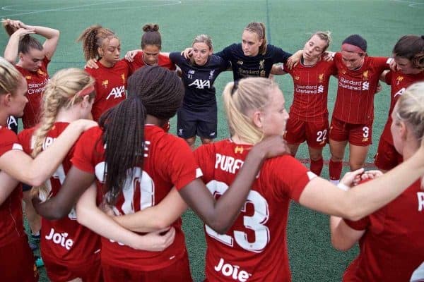 BOSTON, MASSACHUSETTS, USA - Monday, July 22, 2019: Liverpool's manager Vicky Jepson and her squad before a friendly match between Liverpool FC Women and Metropolitan Conference All Stars at Jordan Field at the Harvard Stadium on day seven of the club's pre-season tour of America. (Pic by David Rawcliffe/Propaganda)