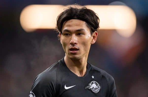 SALZBURGO, AUSTRIA - Martes 10 de diciembre de 2019: Takumi Minamino del FC Salzburg durante el partido final del Grupo E de la Liga de Campeones de la UEFA entre el FC Salzburg y el Liverpool FC en el Red Bull Arena.  (Foto de David Rawcliffe/Propaganda)