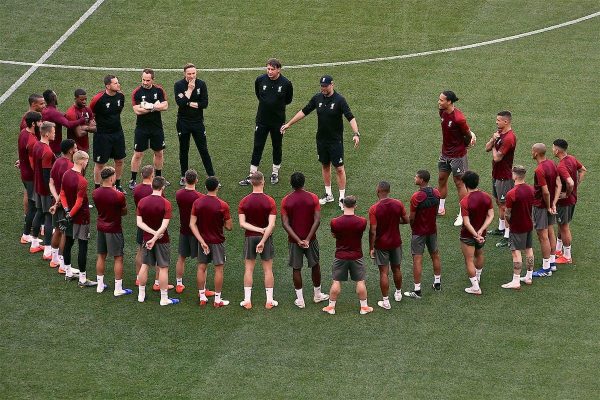 MADRID, SPAIN - Friday, May 31, 2019: Liverpool's manager Jürgen Klopp gives a team talk during a training session ahead of the UEFA Champions League Final match between Tottenham Hotspur FC and Liverpool FC at the Estadio Metropolitano. (Pic by Handout/UEFA)