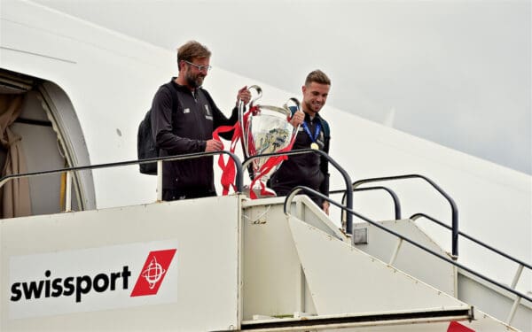 LIVERPOOL, ENGLAND - Sunday, June 2, 2019: Liverpool's manager Jürgen Klopp and captain Jordan Henderson arrive home at Liverpool John Lennon Airport with the trophy after winning the UEFA Champions League Final beating Tottenham Hotspur 2-0 to win their sixth European Cup. (Pic by David Rawcliffe/Propaganda)