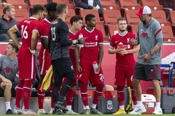 SALZBURG, AUSTRIA - Tuesday, August 25, 2020: Liverpool's manager Jürgen Klopp prepares to bring on five substitutes during a preseason friendly match between FC Red Bull Salzburg and Liverpool FC at the Red Bull Arena. (Pic by Propaganda)