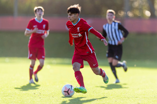 KIRKBY, ENGLAND - Saturday, October 31, 2020: Liverpool's substitute Oakley Cannonier during the Under-18 Premier League match between Liverpool FC Under-18's and Newcastle United FC Under-18's at the Liverpool Academy. Liverpool won 4-1. (Pic by David Rawcliffe/Propaganda)