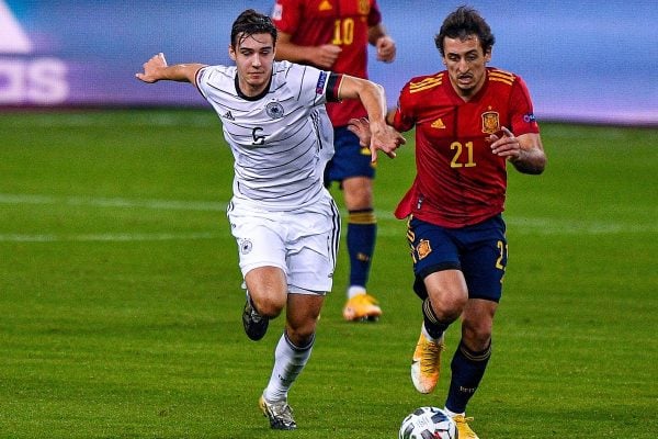 SEVILLE, SPAIN - Tuesday, November 17, 2020: Florian Neuhaus of Germany, Mikel Oyarzabal of Spain during the UEFA Nations League match between Spain and Germany at Estadio La Cartuja de Sevilla on november 17, 2020 in Seville, Spain (Photo by Jeroen Meuwsen/Orange Pictures)