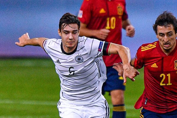 SEVILLE, SPAIN - Tuesday, November 17, 2020: Florian Neuhaus of Germany, Mikel Oyarzabal of Spain during the UEFA Nations League match between Spain and Germany at Estadio La Cartuja de Sevilla on november 17, 2020 in Seville, Spain (Photo by Jeroen Meuwsen/Orange Pictures)