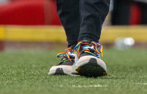 LIVERPOOL, ENGLAND - Sunday, December 6, 2020: Liverpool's manager Jürgen Klopp wearing rainbow shoelaces during the FA Premier League match between Liverpool FC and Wolverhampton Wanderers FC at Anfield. Liverpool won 4-0. (Pic by David Rawcliffe/Propaganda)