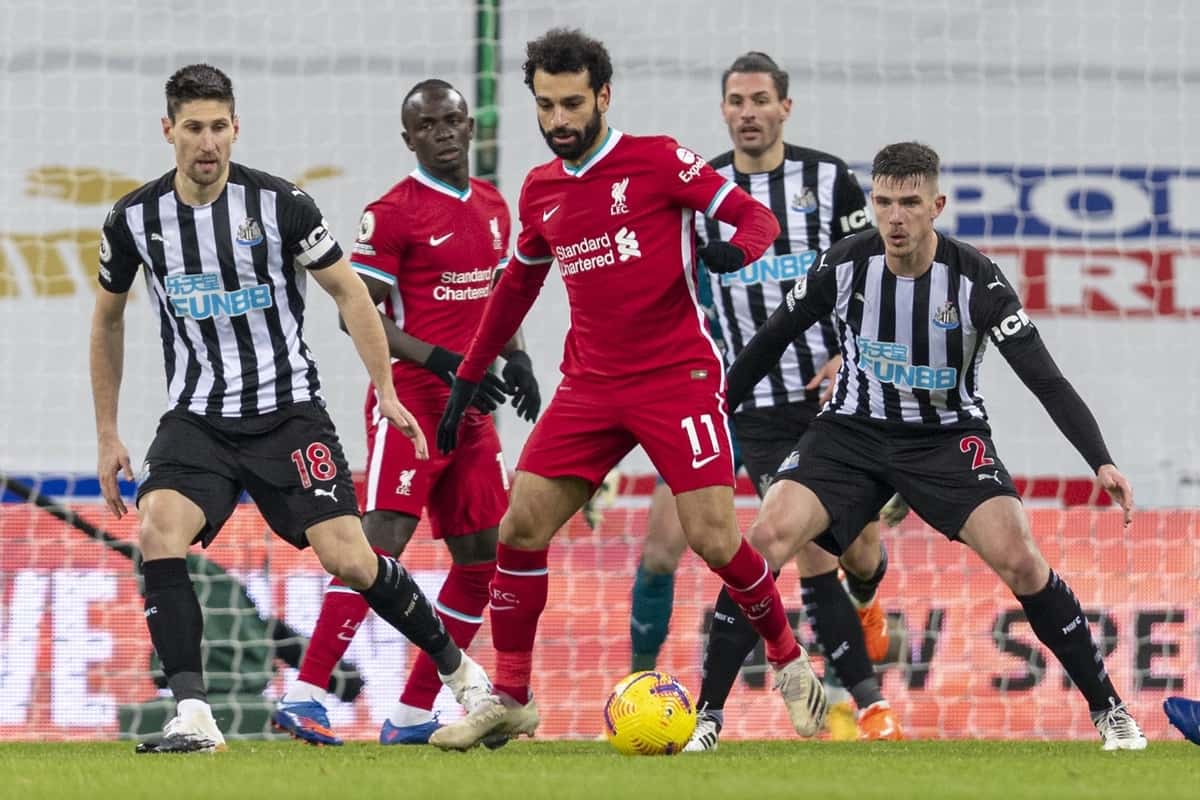 NEWCASTLE-UPON-TYNE, ENGLAND - Wednesday, December 30, 2020: Liverpool’s Mohamed Salah is surrounded by Newcastle United players during the FA Premier League match between Newcastle United FC and Liverpool FC at St. James’ Park. The game ended in a goal-less draw. (Pic by David Rawcliffe/Propaganda)