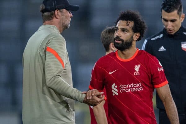 INNSBRUCK, AUSTRIA - Thursday, July 29, 2021: Liverpool's manager Jürgen Klopp (L) and Mohamed Salah during a pre-season friendly match between Liverpool FC and Hertha BSC at the Tivoli Stadion. Liverpool lost 4-3. (Pic by Jürgen Faichter/Propaganda)