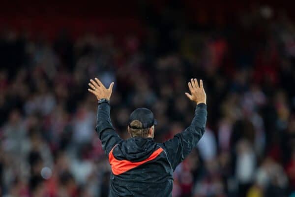 LIVERPOOL, ENGLAND - Monday, August 9, 2021: Liverpool's manager Jürgen Klopp waves to the supporters after a pre-season friendly match between Liverpool FC and Club Atlético Osasuna at Anfield. Liverpool won 3-1. (Pic by David Rawcliffe/Propaganda)