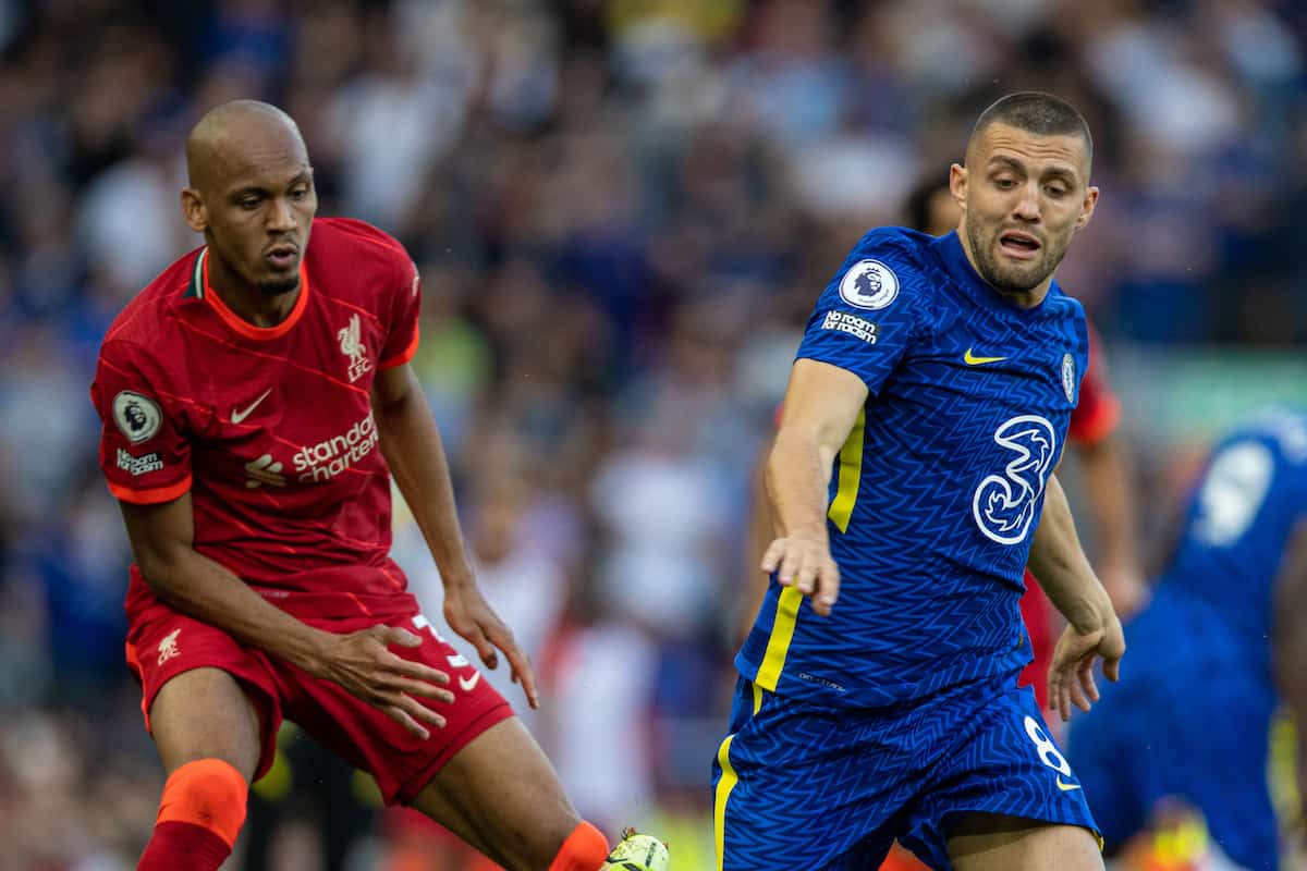 LIVERPOOL, ENGLAND - Saturday, August 28, 2021: Chelsea's Mateo Kova?i? (R) and Liverpool's Fabio Henrique Tavares 'Fabinho' during the FA Premier League match between Liverpool FC and Chelsea FC at Anfield. (Pic by David Rawcliffe/Propaganda)