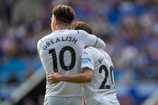 LEICESTER, ENGLAND - Saturday, September 11, 2021: Manchester City's Bernardo Silva (R) celebrates with team-mate Jack Grealish (L) after scoring the winning goal during the FA Premier League match between Leicester City FC and Manchester City FC at the King Power Stadium. Manchester City won 1-0. (Pic by David Rawcliffe/Propaganda)